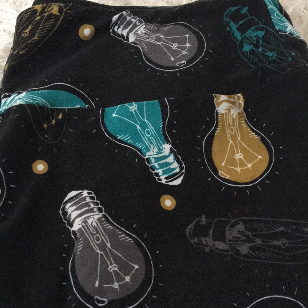 Lularoe tall and curvy light bulb leggings black
